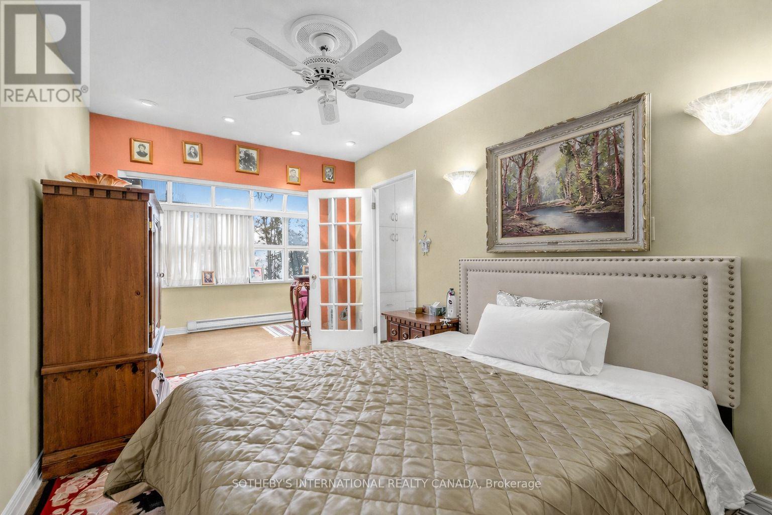 202 - 8 Hawthorn Avenue, Toronto (rosedale-moore Park), Ontario