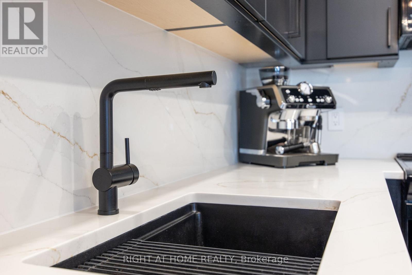 4304 - 43 Sudbury Street, Toronto (niagara), Ontario