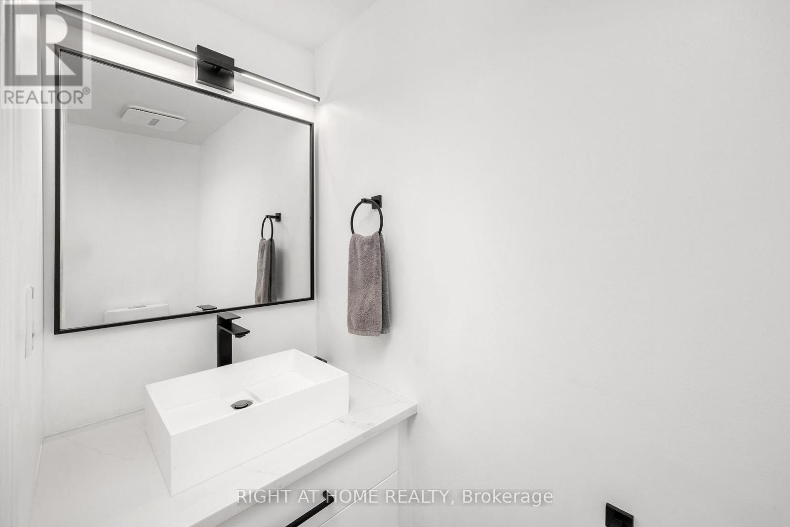 4304 - 43 Sudbury Street, Toronto (niagara), Ontario