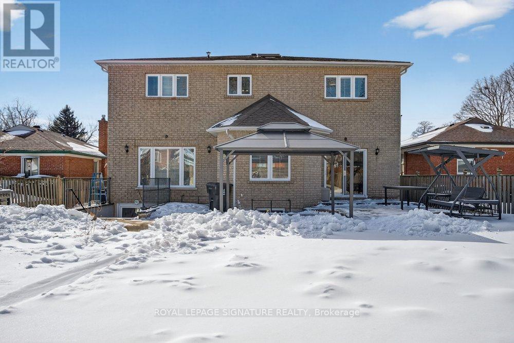 27 Cleta Drive, Toronto (kennedy Park), Ontario