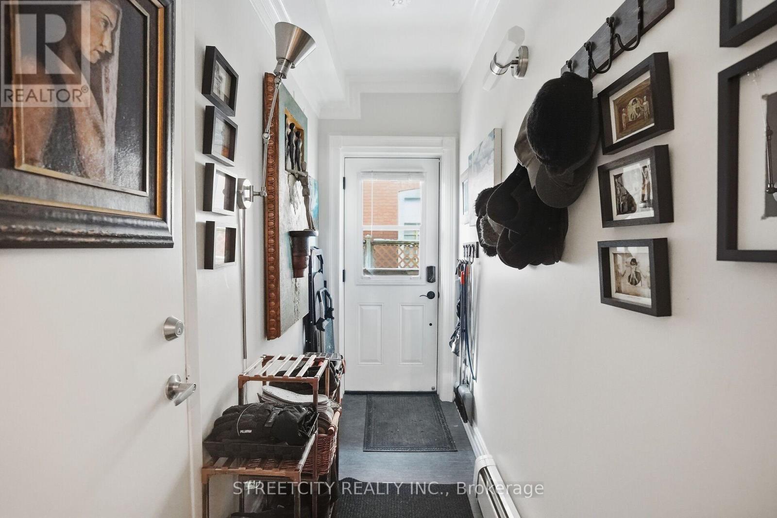 82 Wellington Street, St. Thomas, Ontario