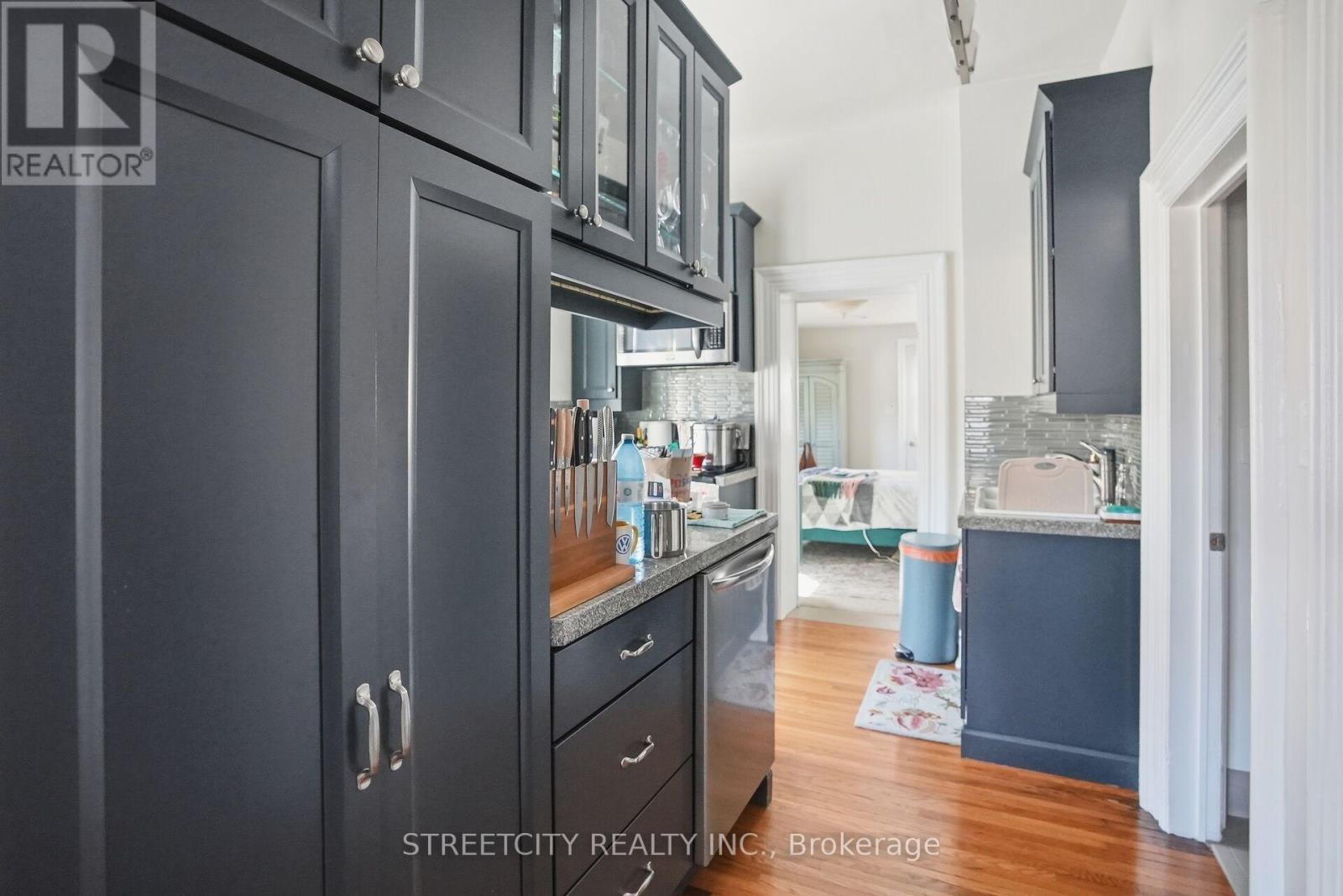 82 Wellington Street, St. Thomas, Ontario