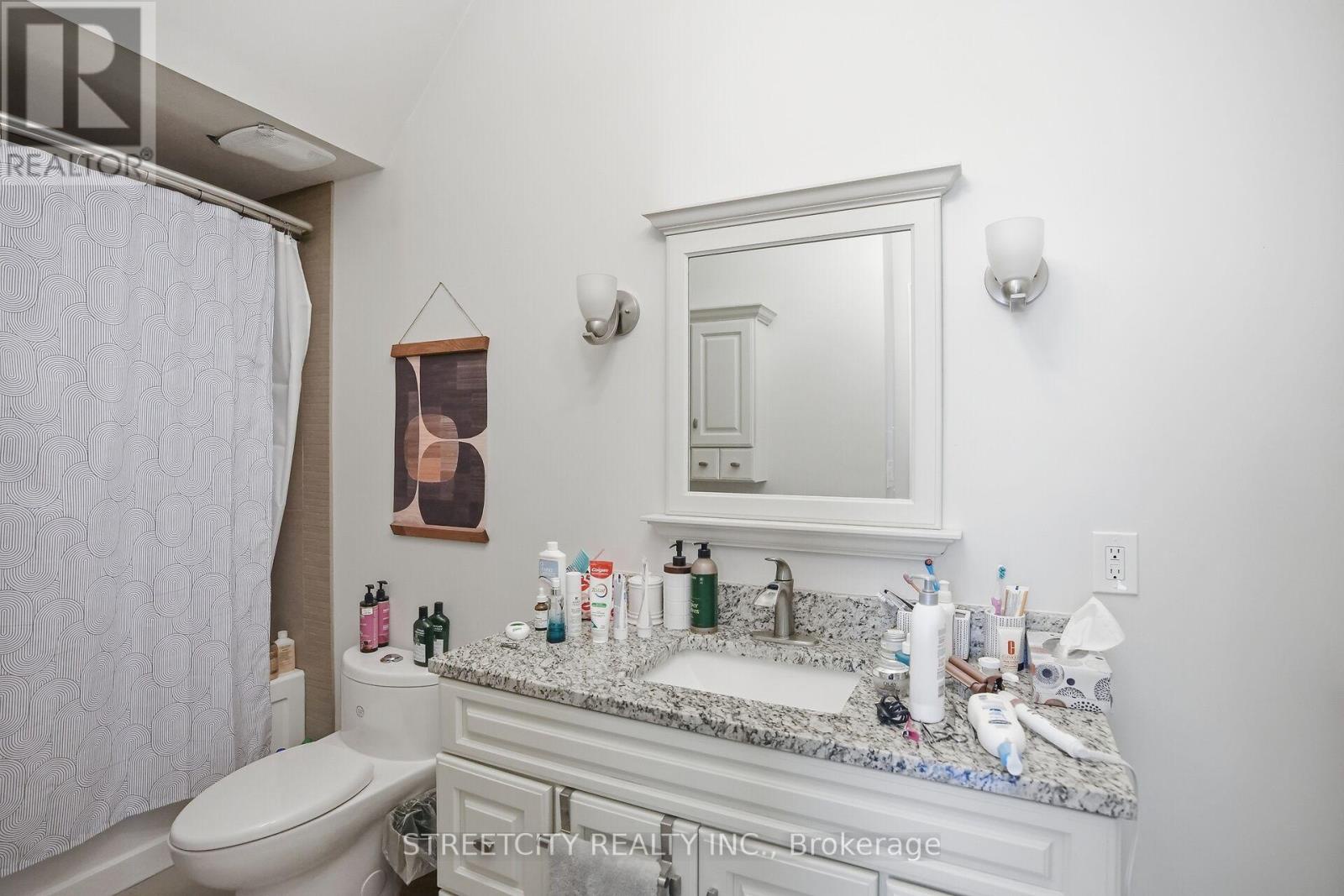 82 Wellington Street, St. Thomas, Ontario