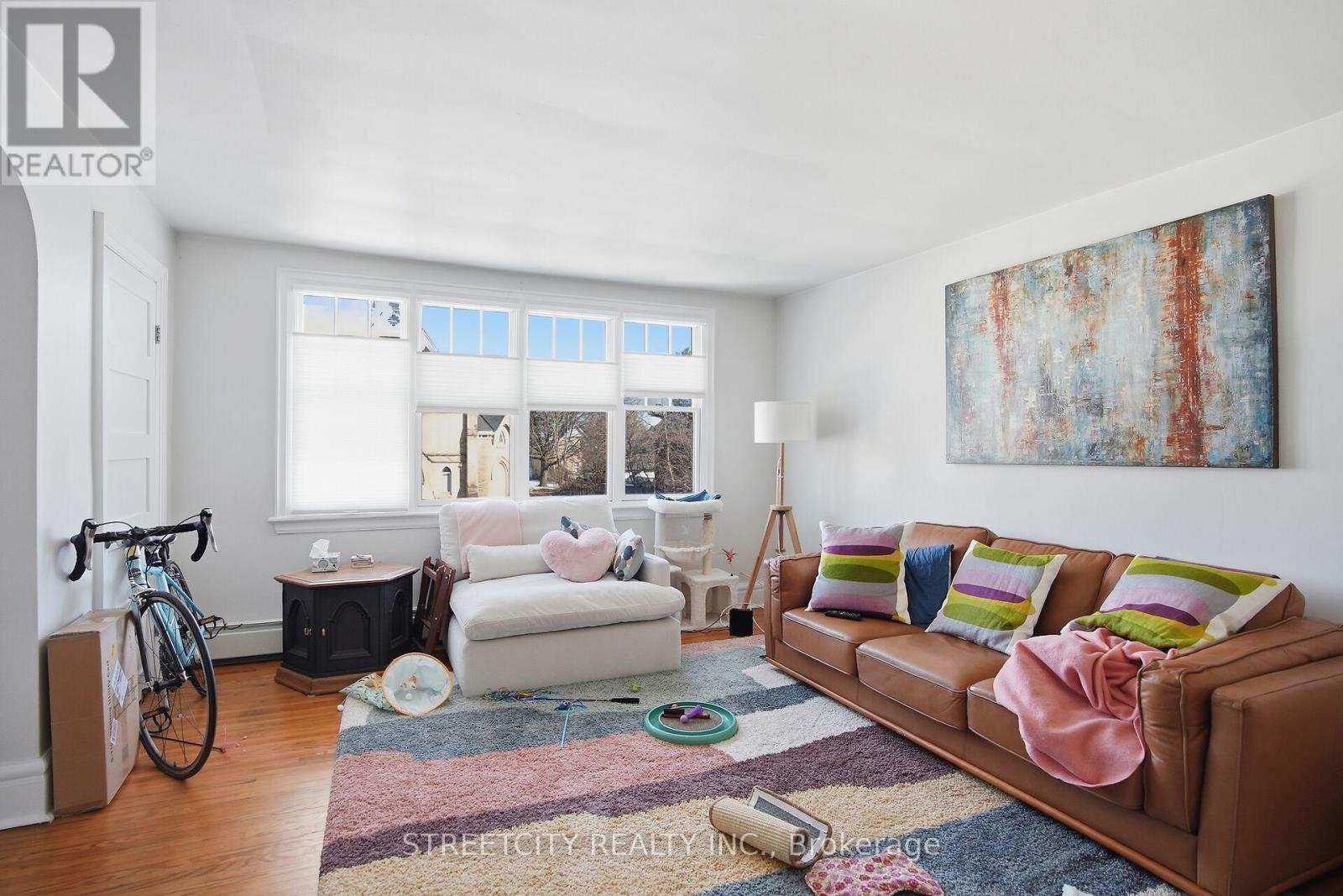 82 Wellington Street, St. Thomas, Ontario