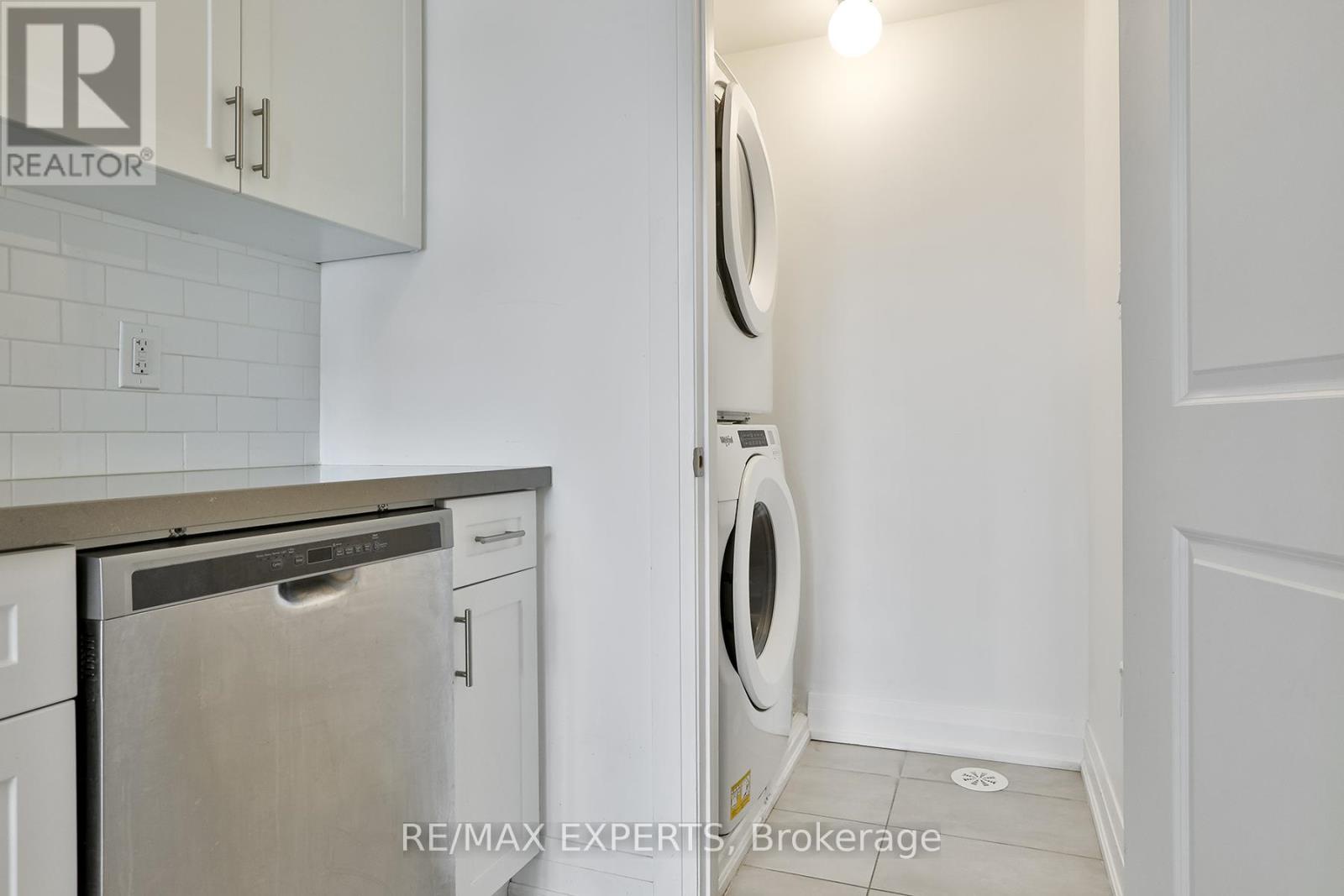 57 Creekbank Road, Toronto (rustic), Ontario