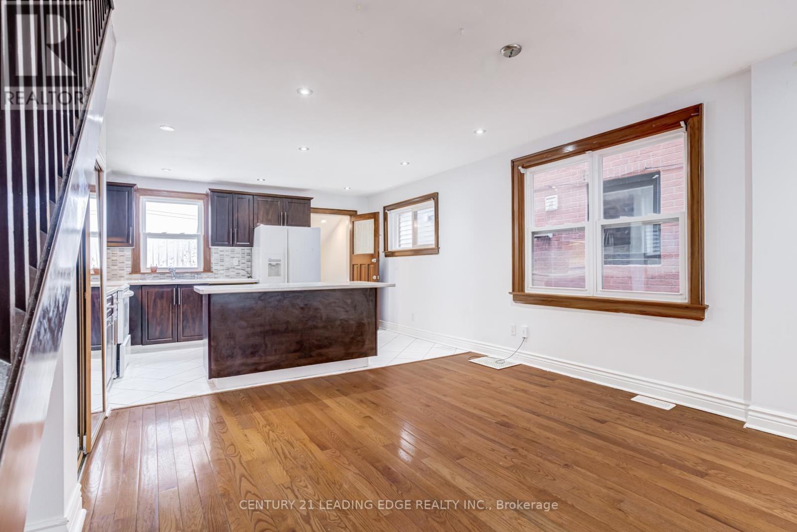 12 Innes Avenue, Toronto (corso Italia-davenport), Ontario