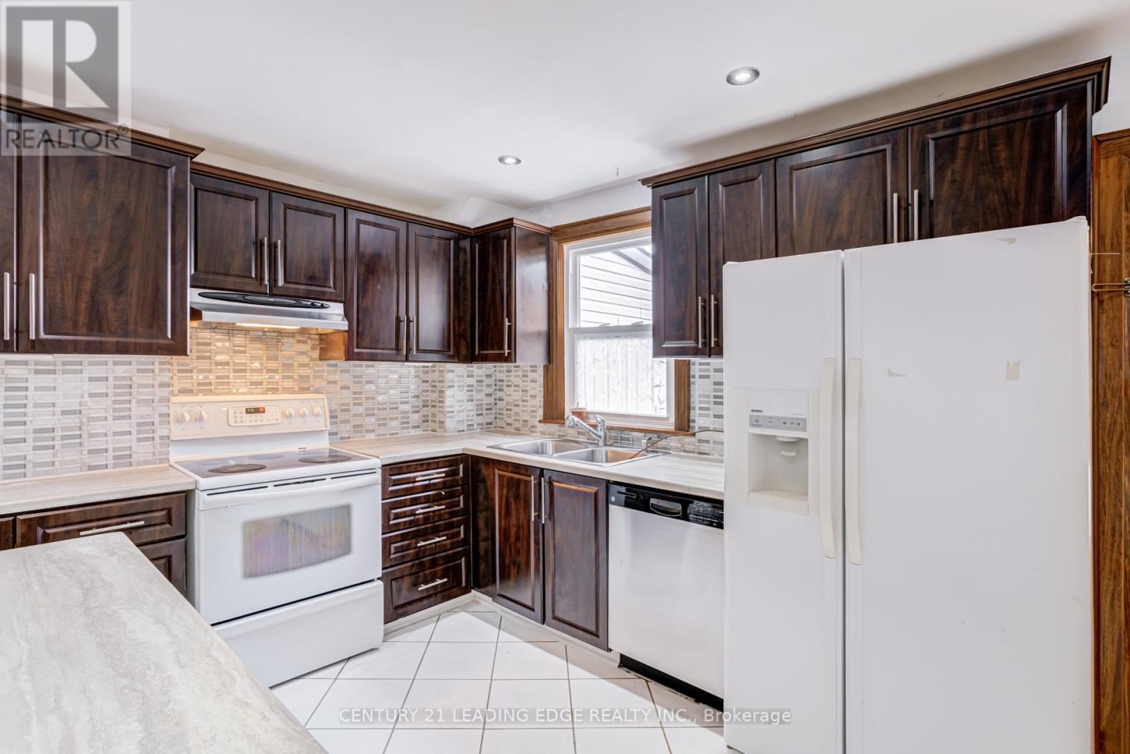 12 Innes Avenue, Toronto (corso Italia-davenport), Ontario