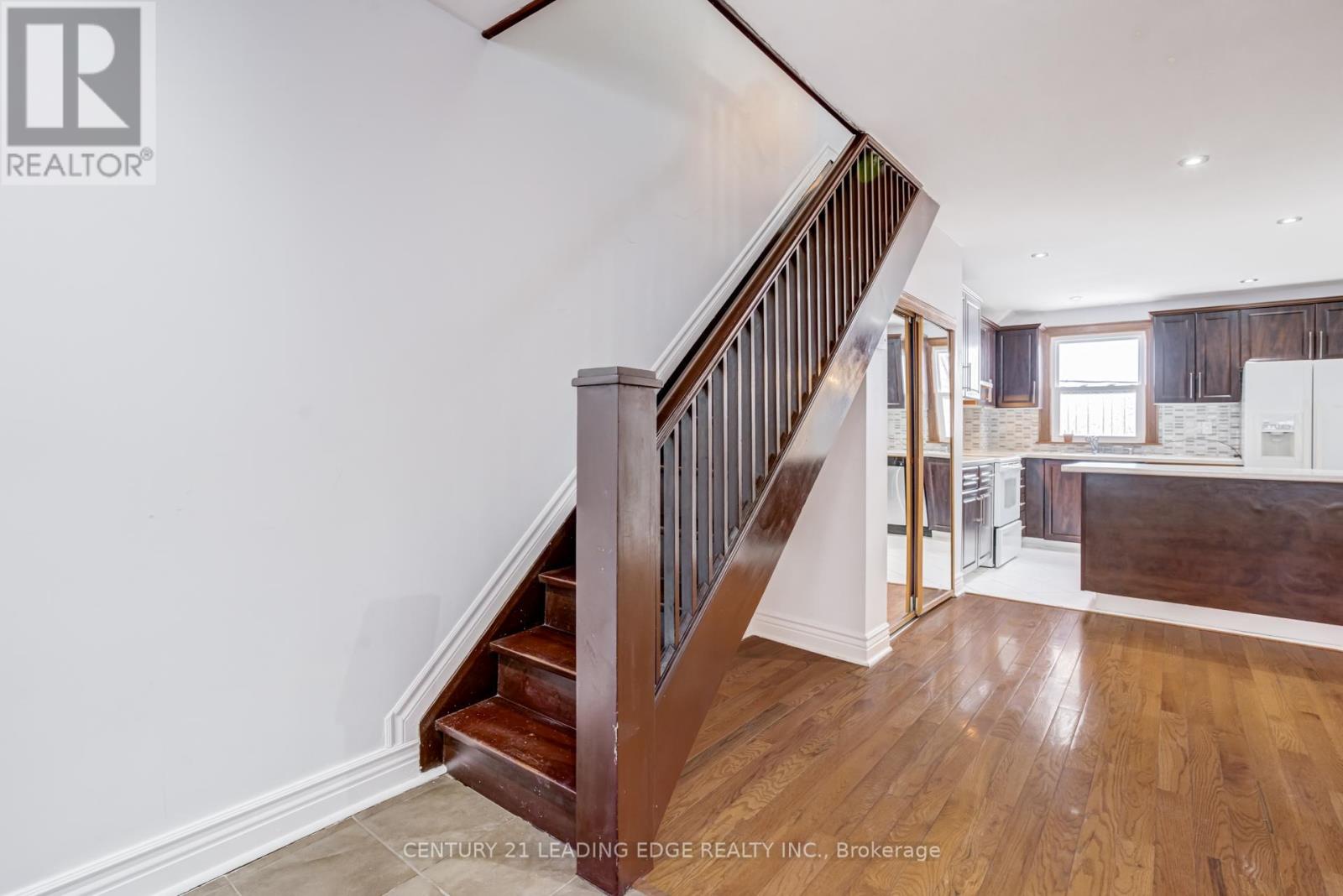 12 Innes Avenue, Toronto (corso Italia-davenport), Ontario