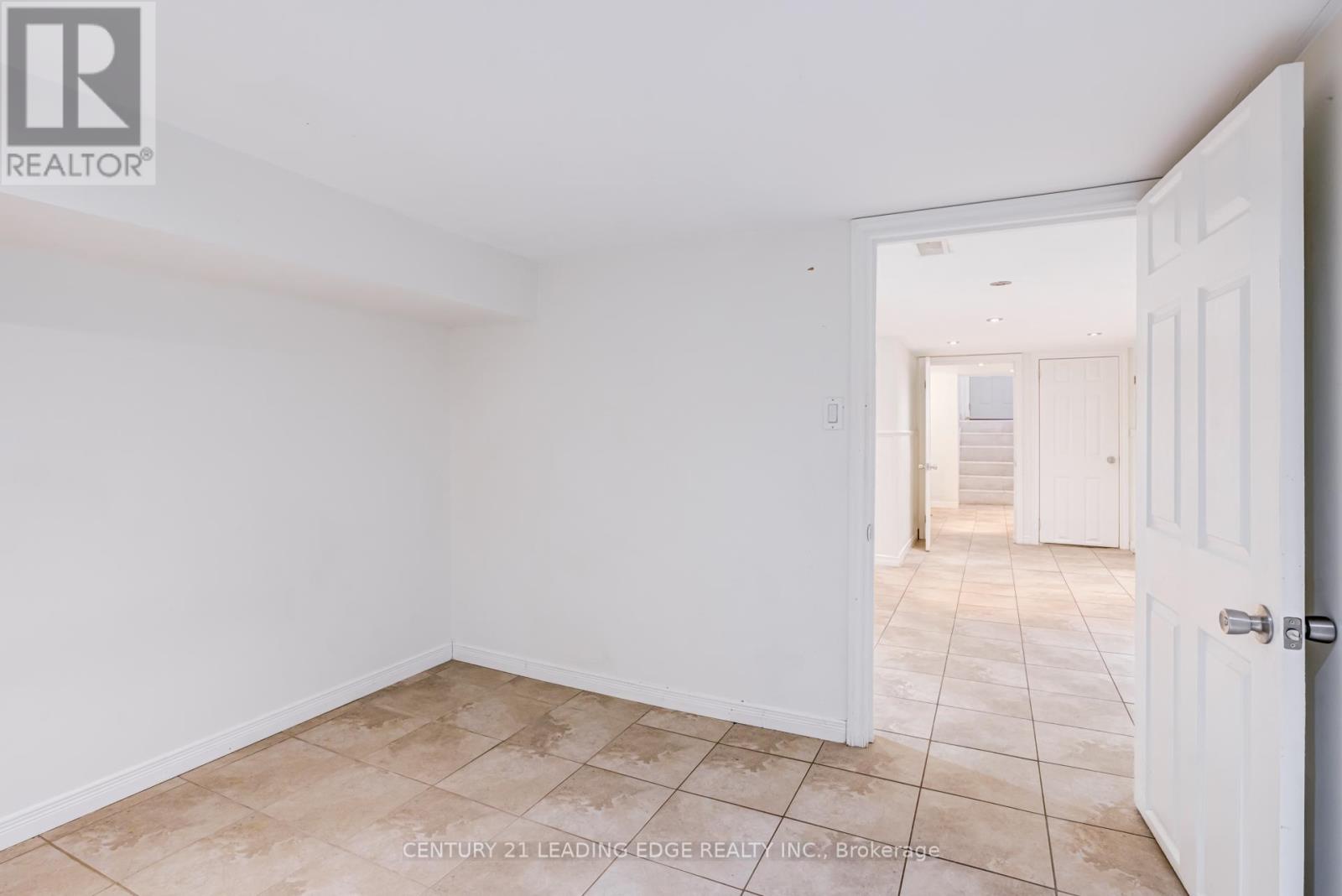 12 Innes Avenue, Toronto (corso Italia-davenport), Ontario