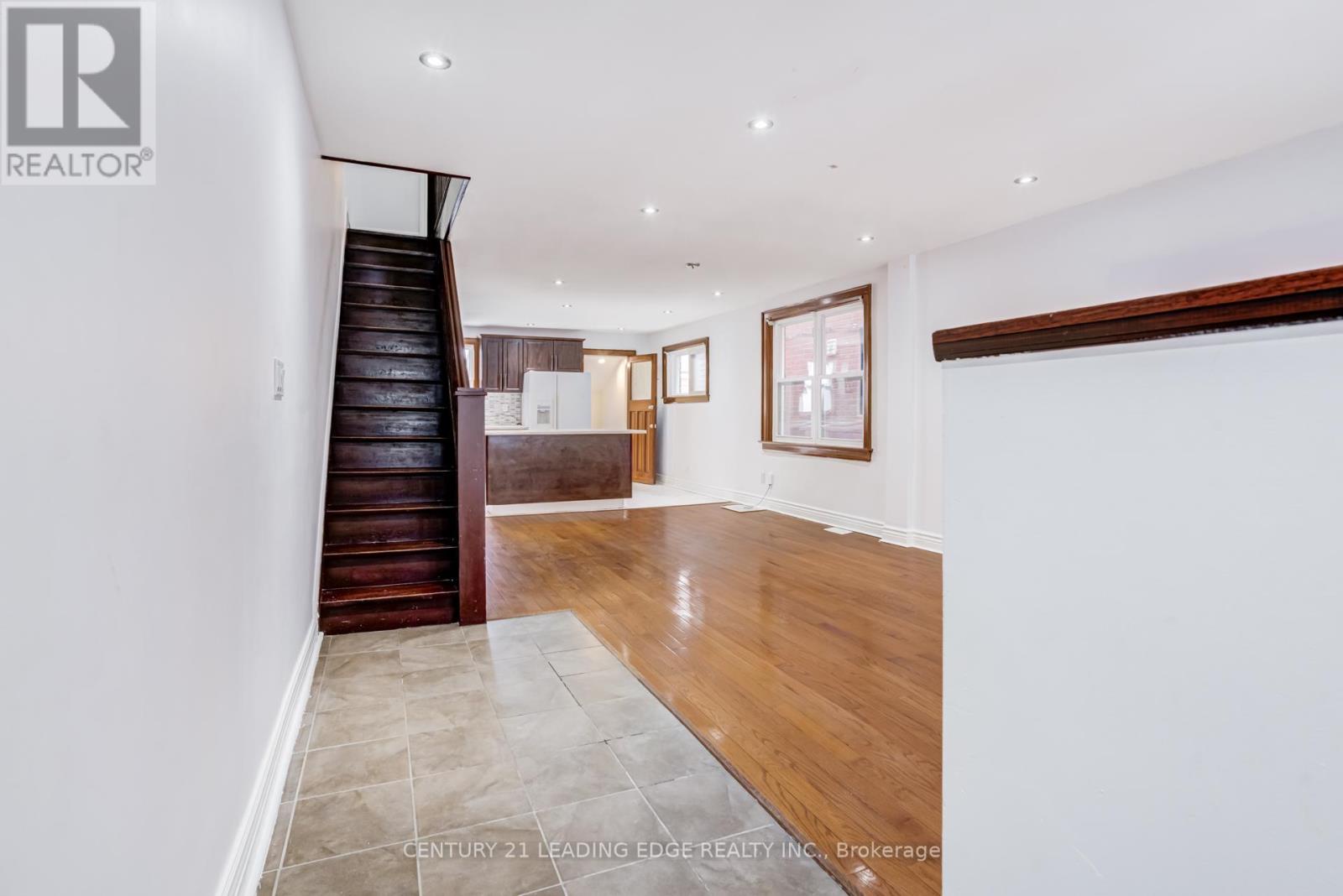 12 Innes Avenue, Toronto (corso Italia-davenport), Ontario