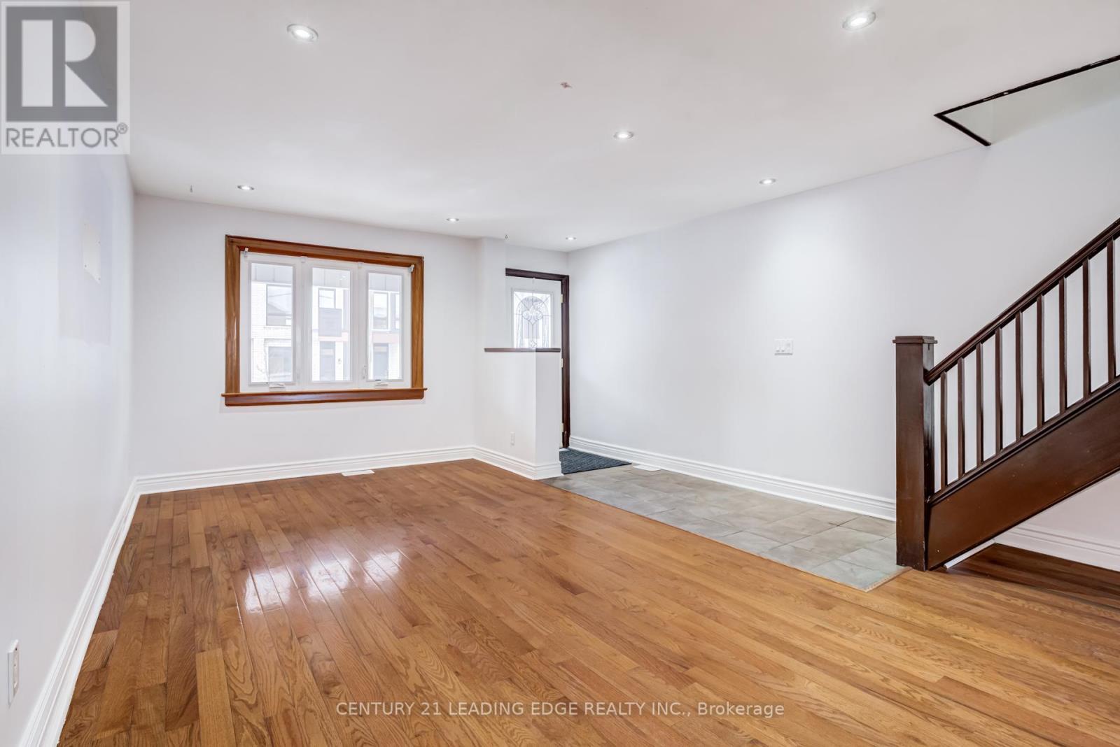 12 Innes Avenue, Toronto (corso Italia-davenport), Ontario