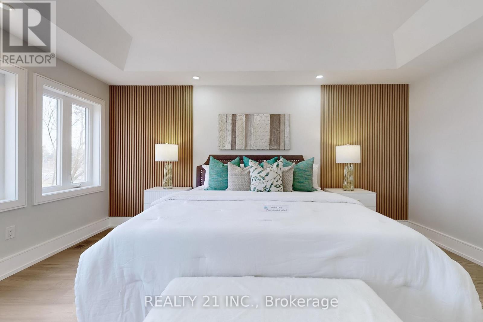 15 Malta Street, Toronto (birchcliffe-cliffside), Ontario