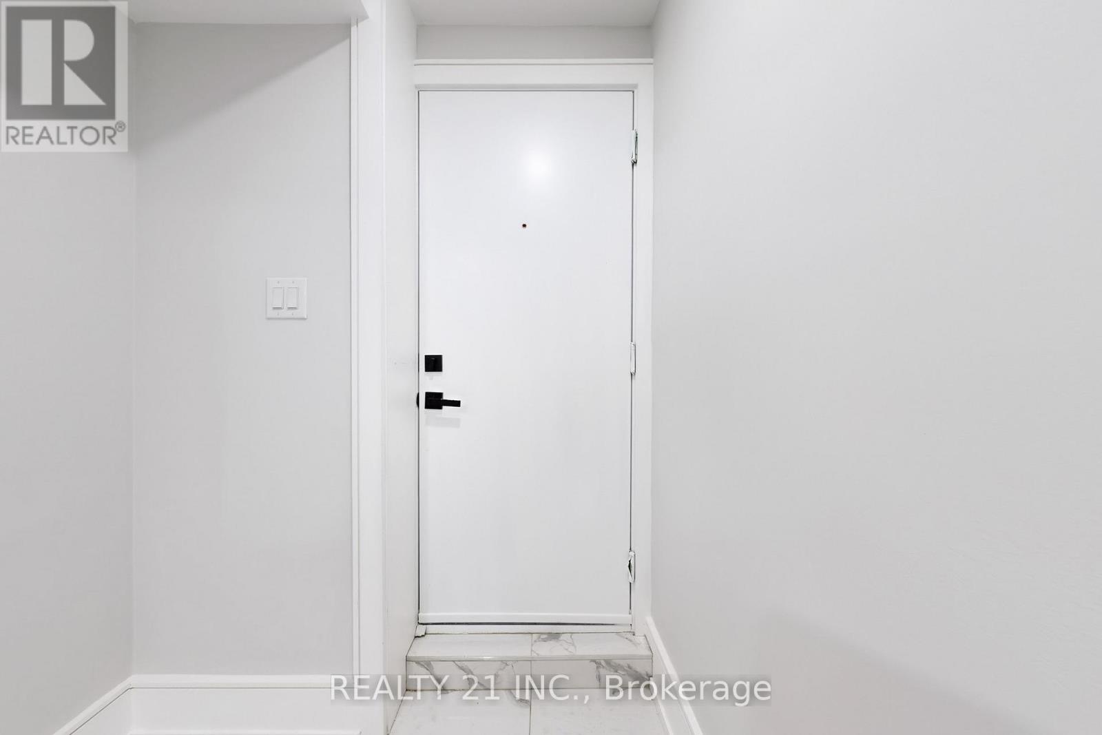 15 Malta Street, Toronto (birchcliffe-cliffside), Ontario