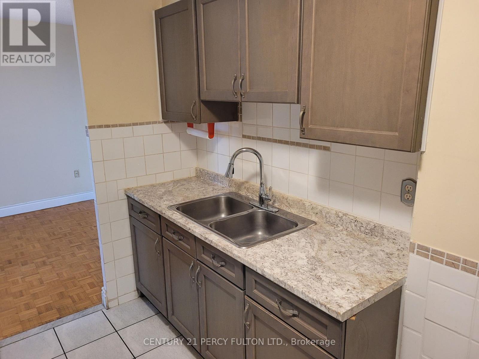 1707 - 2645 Kipling Avenue, Toronto (mount Olive-silverstone-jamestown), Ontario