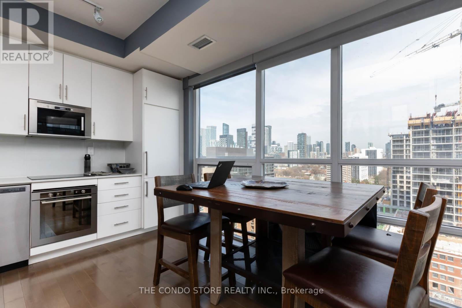 2006 - 460 Adelaide Street E, Toronto (moss Park), Ontario