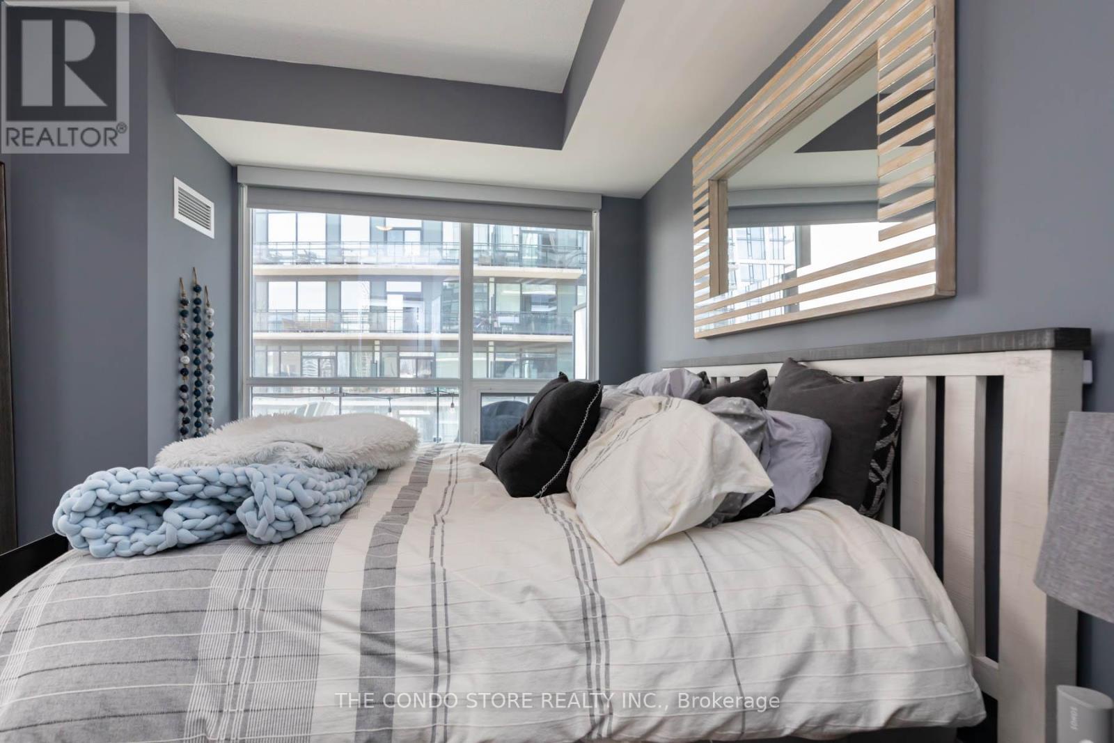 2006 - 460 Adelaide Street E, Toronto (moss Park), Ontario