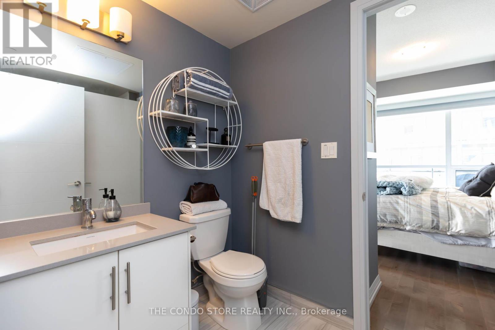 2006 - 460 Adelaide Street E, Toronto (moss Park), Ontario