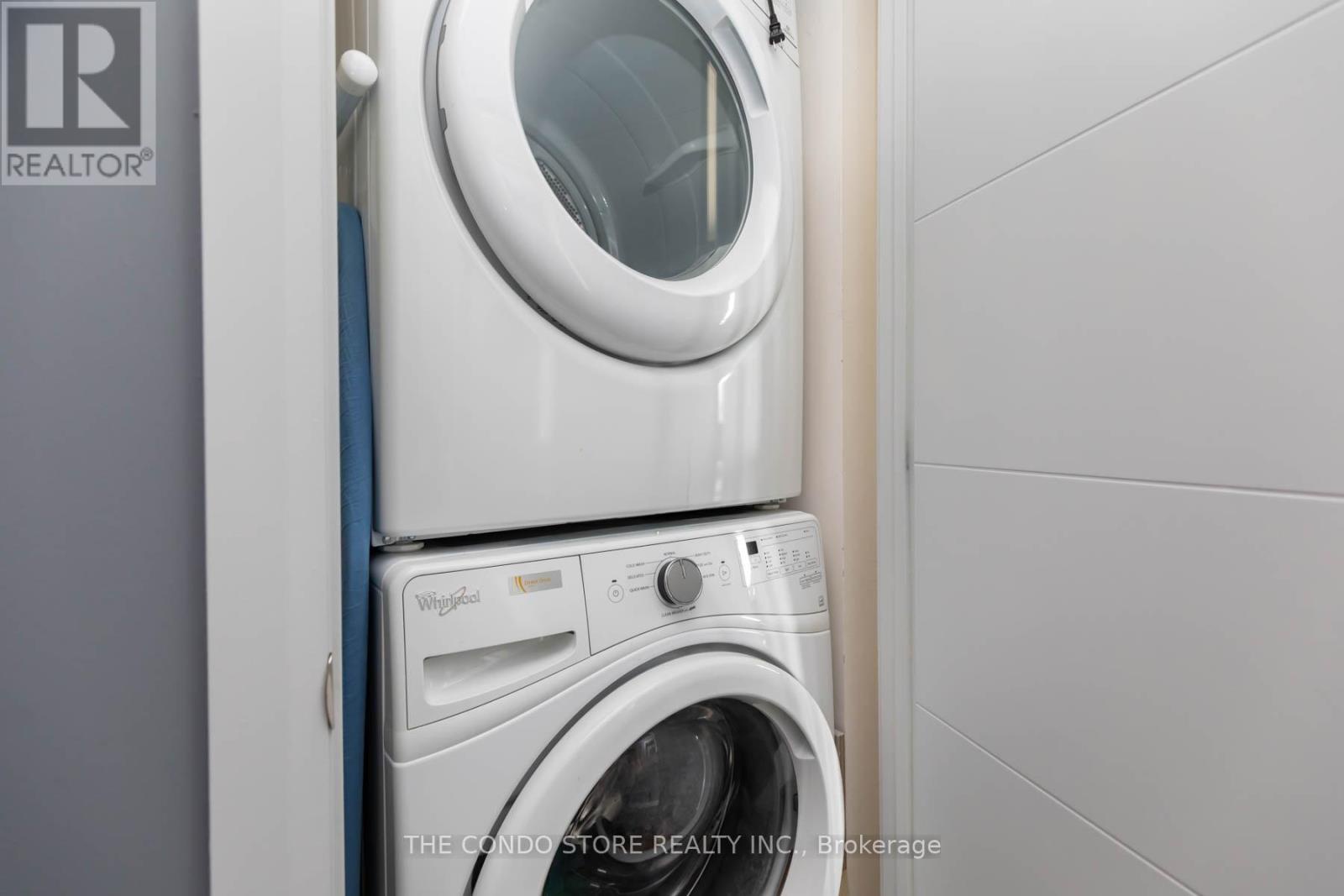 2006 - 460 Adelaide Street E, Toronto (moss Park), Ontario