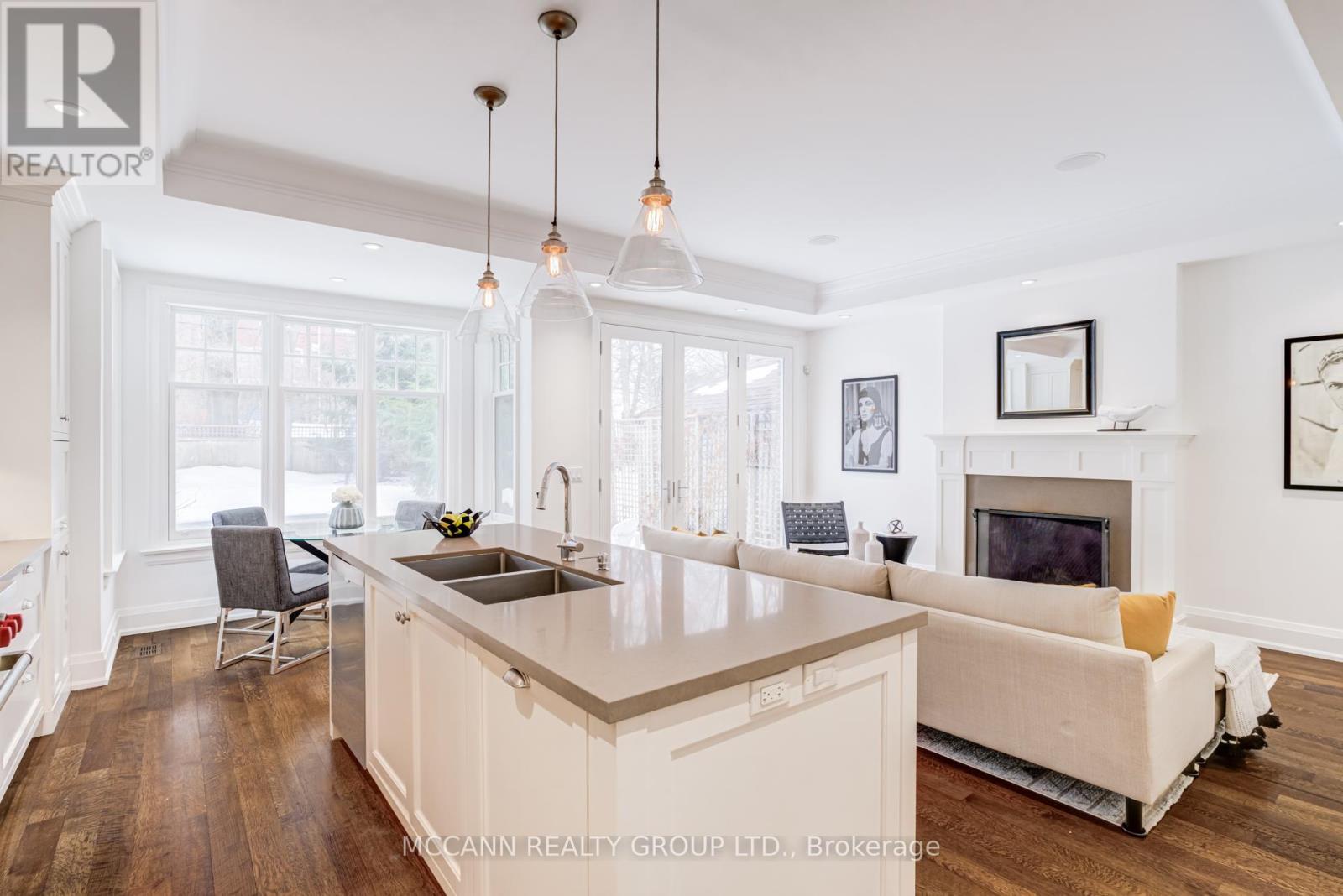 172 Hanna Road, Toronto (leaside), Ontario