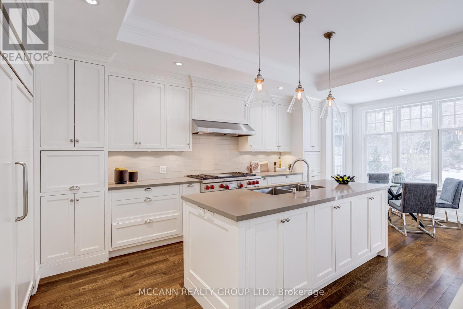 172 Hanna Road, Toronto (leaside), Ontario