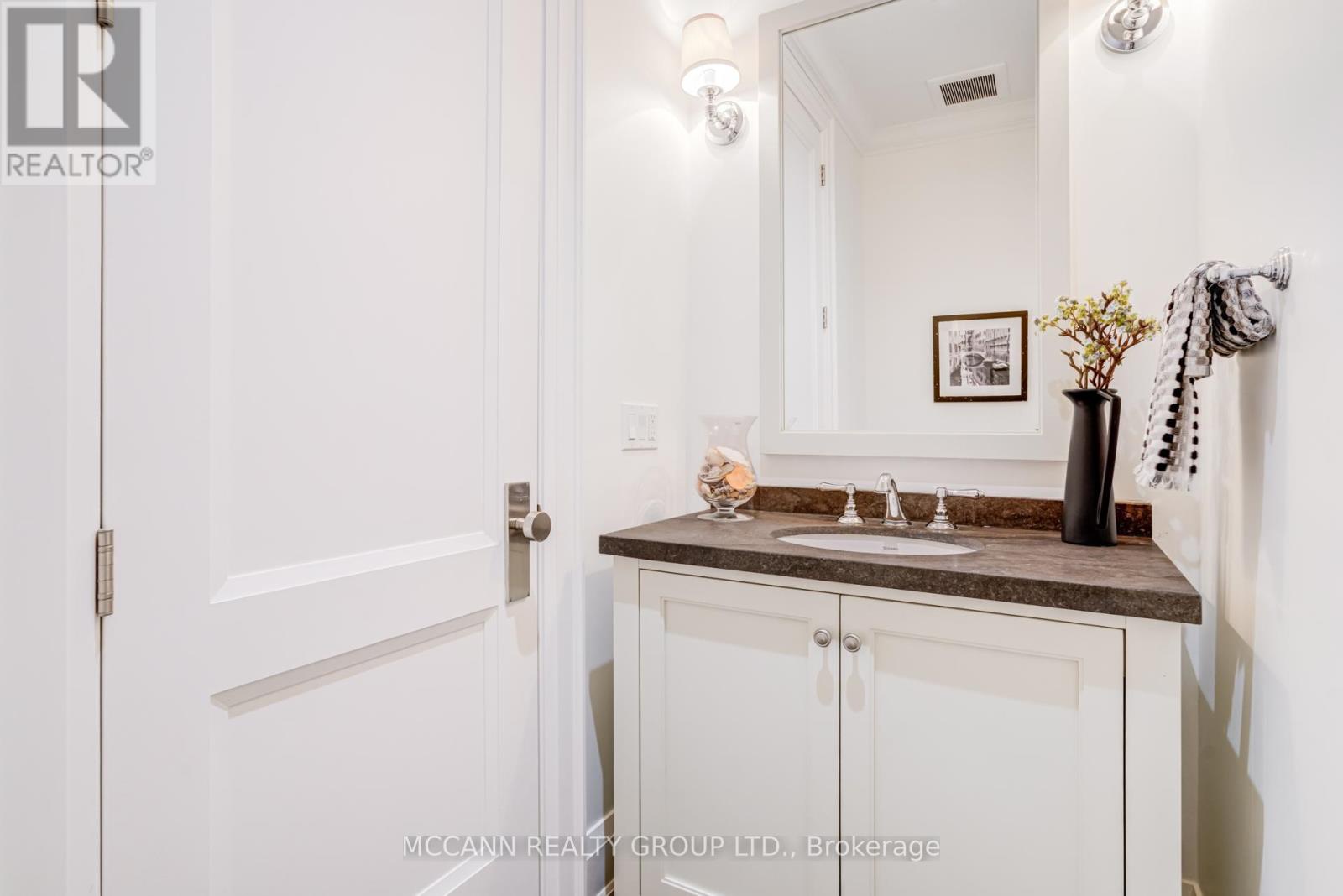 172 Hanna Road, Toronto (leaside), Ontario