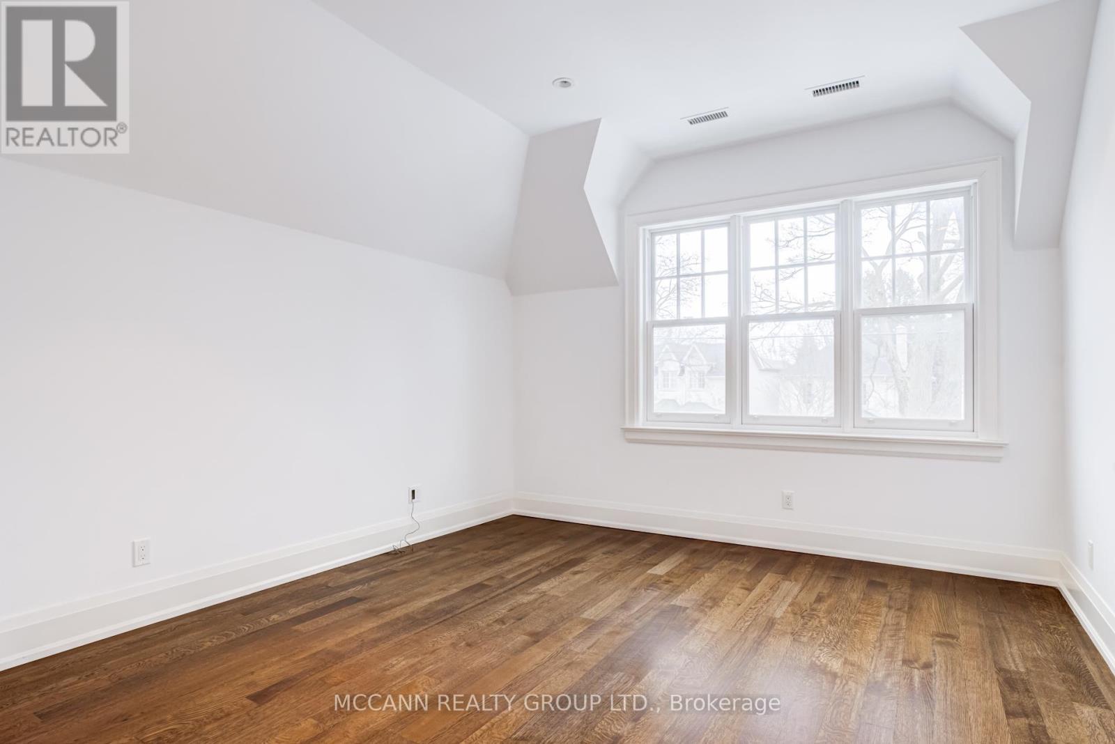 172 Hanna Road, Toronto (leaside), Ontario