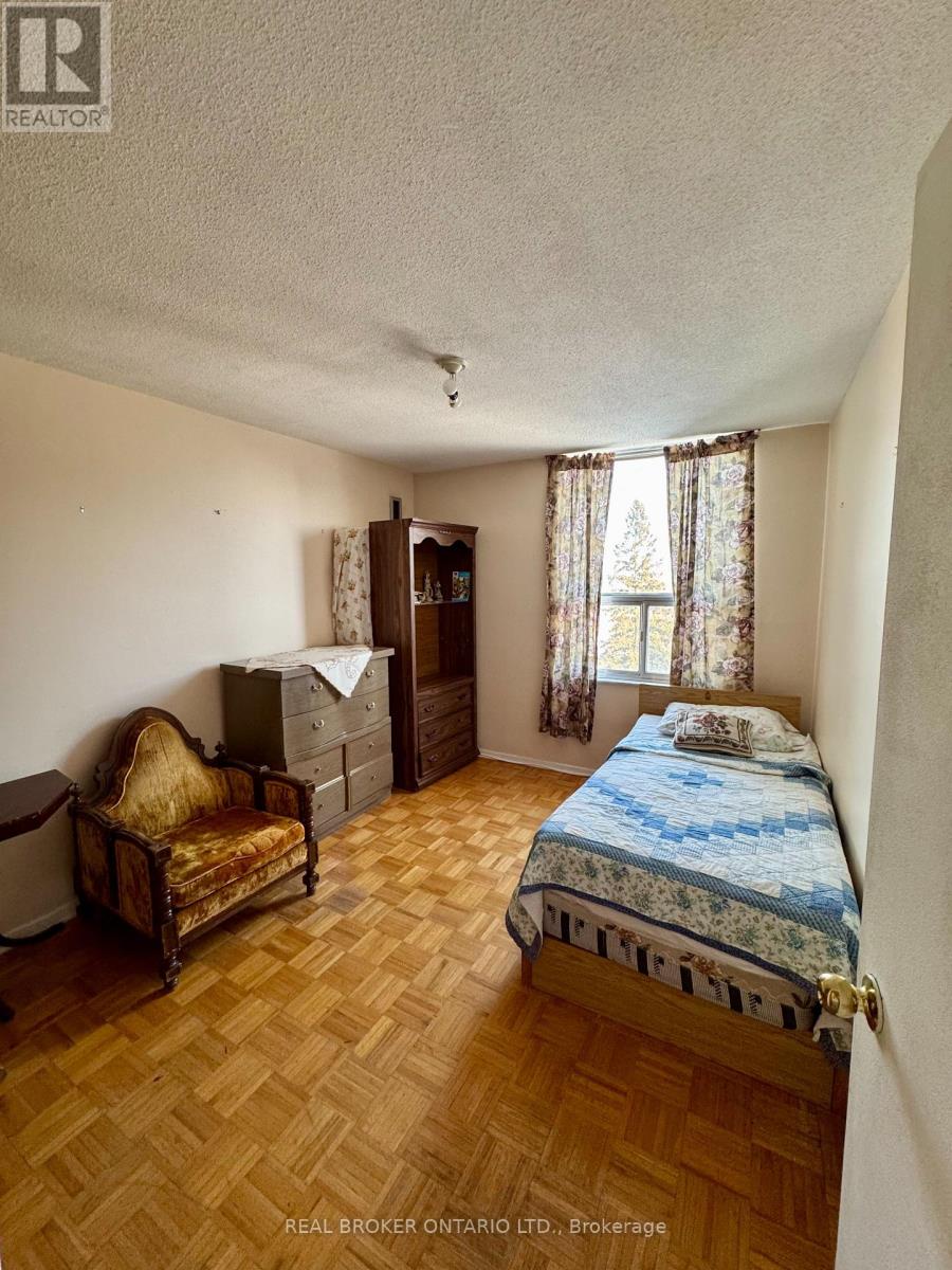 512 - 5 Shady Golf Way, Toronto (flemingdon Park), Ontario