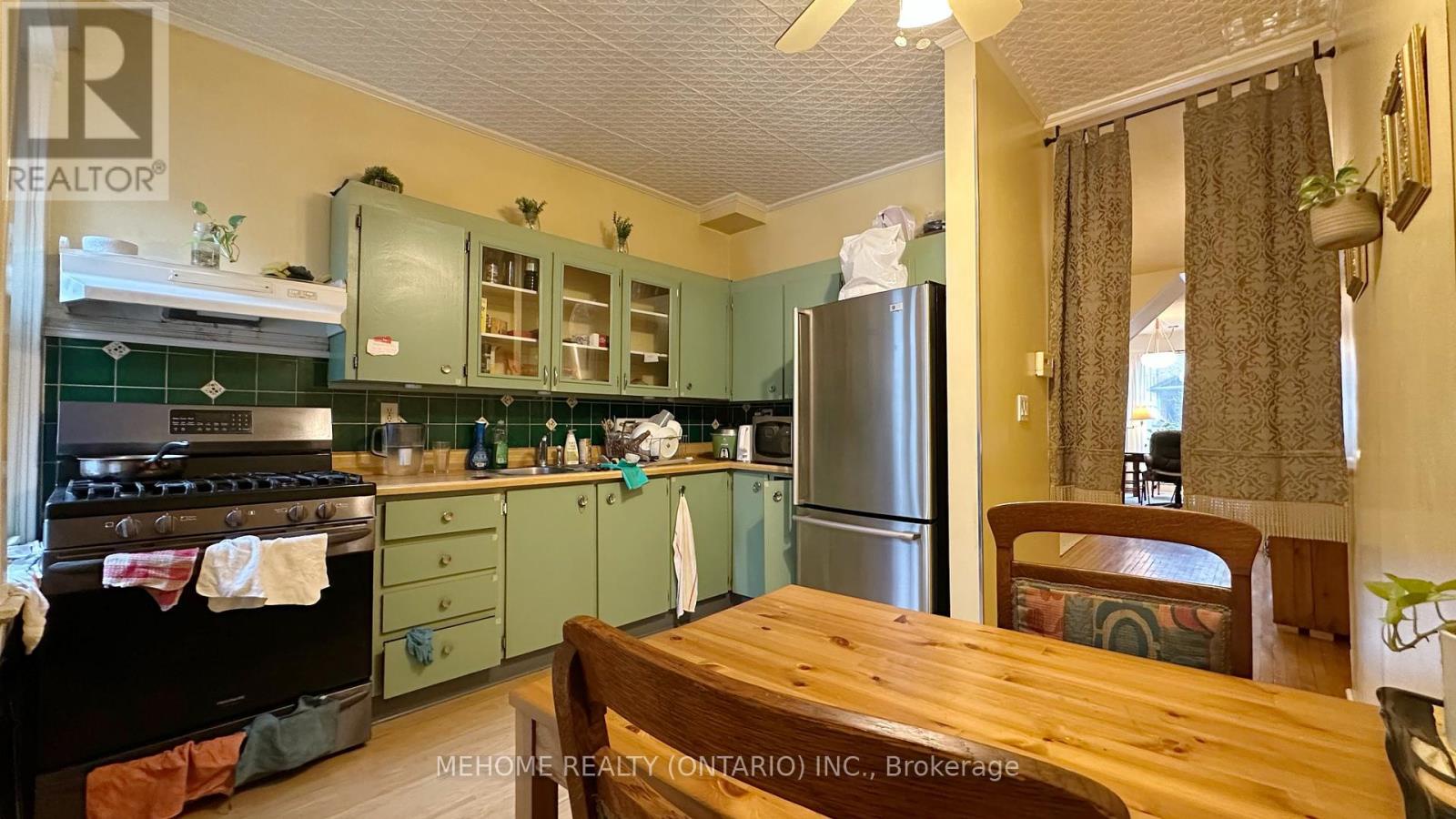 7 Badgerow Avenue, Toronto (south Riverdale), Ontario