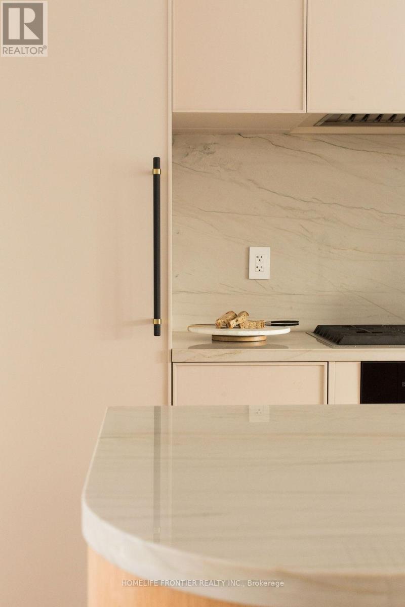 127 Glenvale Boulevard, Toronto (leaside), Ontario