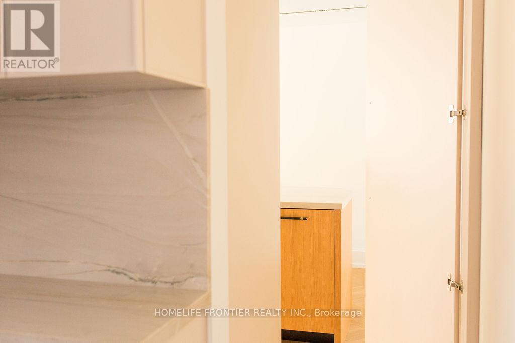 127 Glenvale Boulevard, Toronto (leaside), Ontario