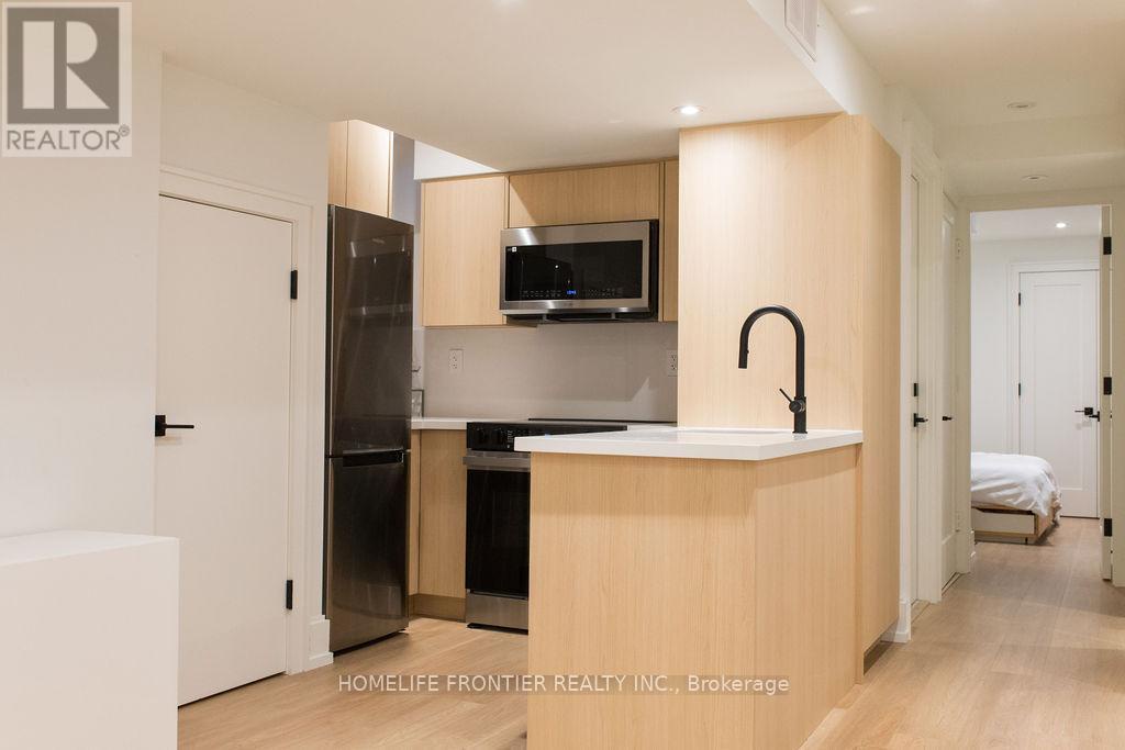 127 Glenvale Boulevard, Toronto (leaside), Ontario