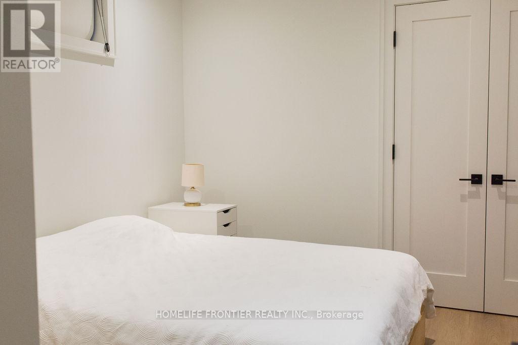 127 Glenvale Boulevard, Toronto (leaside), Ontario