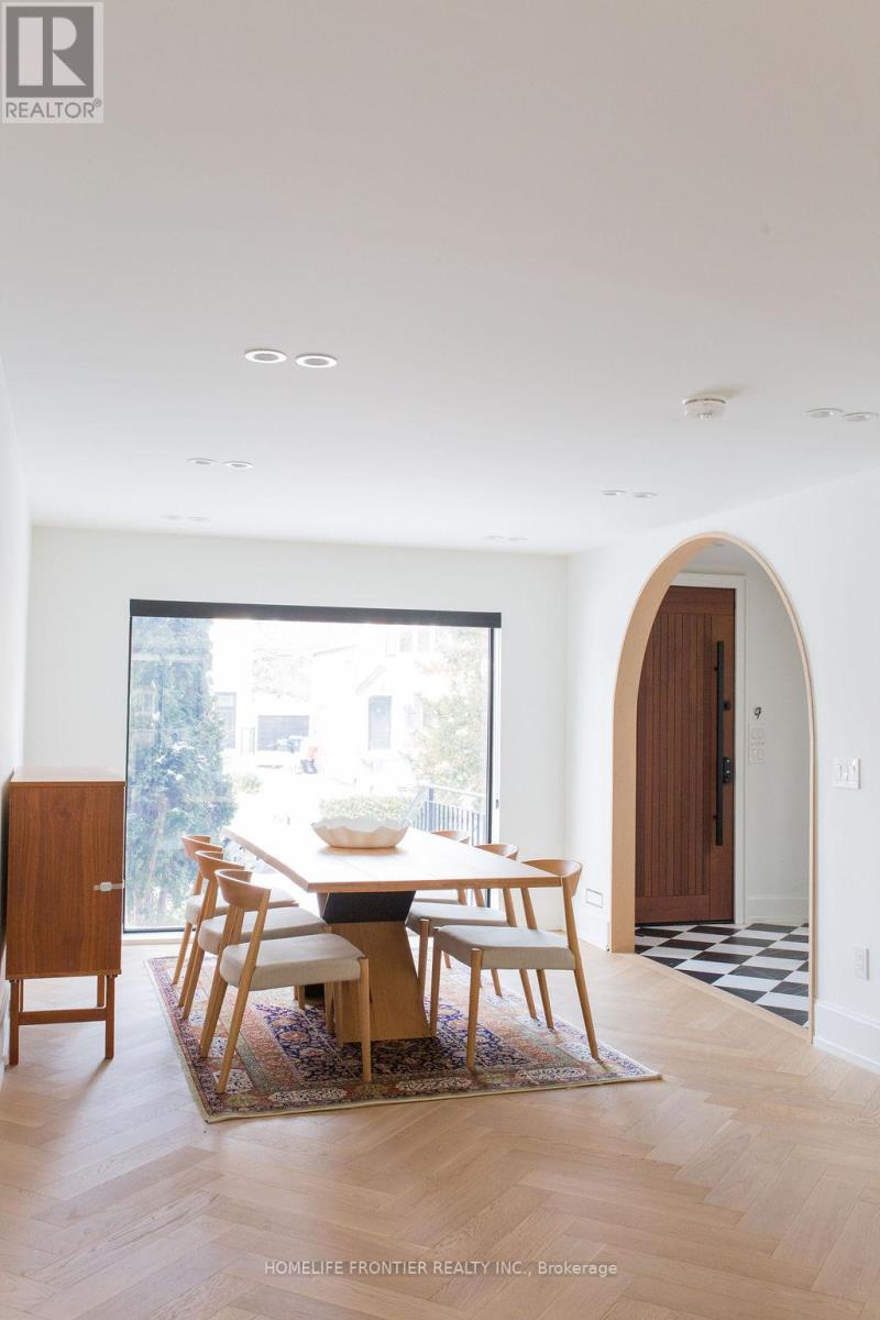 127 Glenvale Boulevard, Toronto (leaside), Ontario