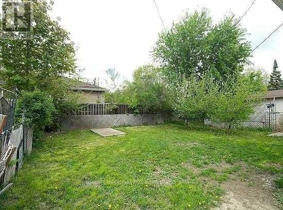 14 Dorward Drive, Toronto (mount Olive-silverstone-jamestown), Ontario