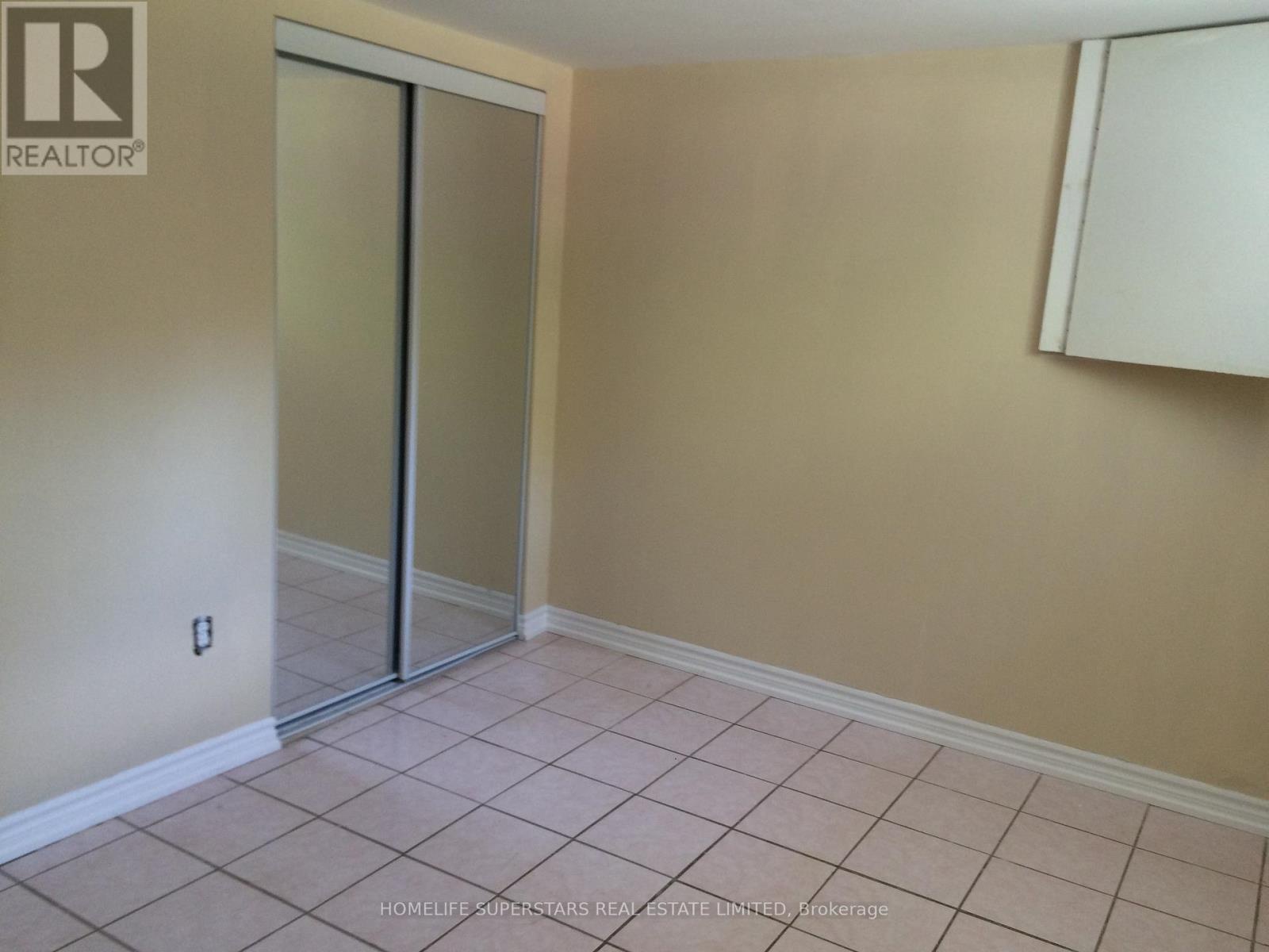 14 Dorward Drive, Toronto (mount Olive-silverstone-jamestown), Ontario