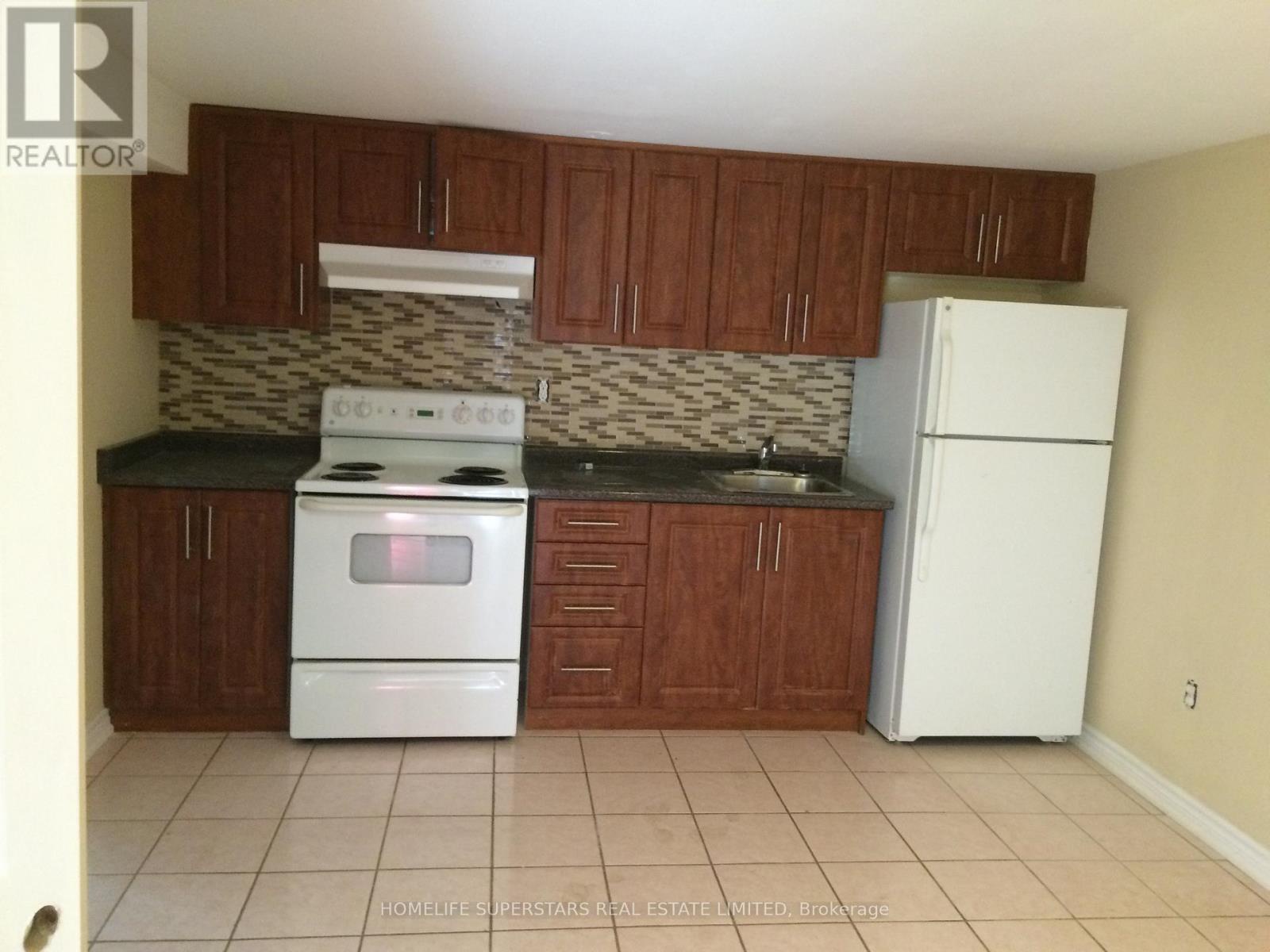 14 Dorward Drive, Toronto (mount Olive-silverstone-jamestown), Ontario