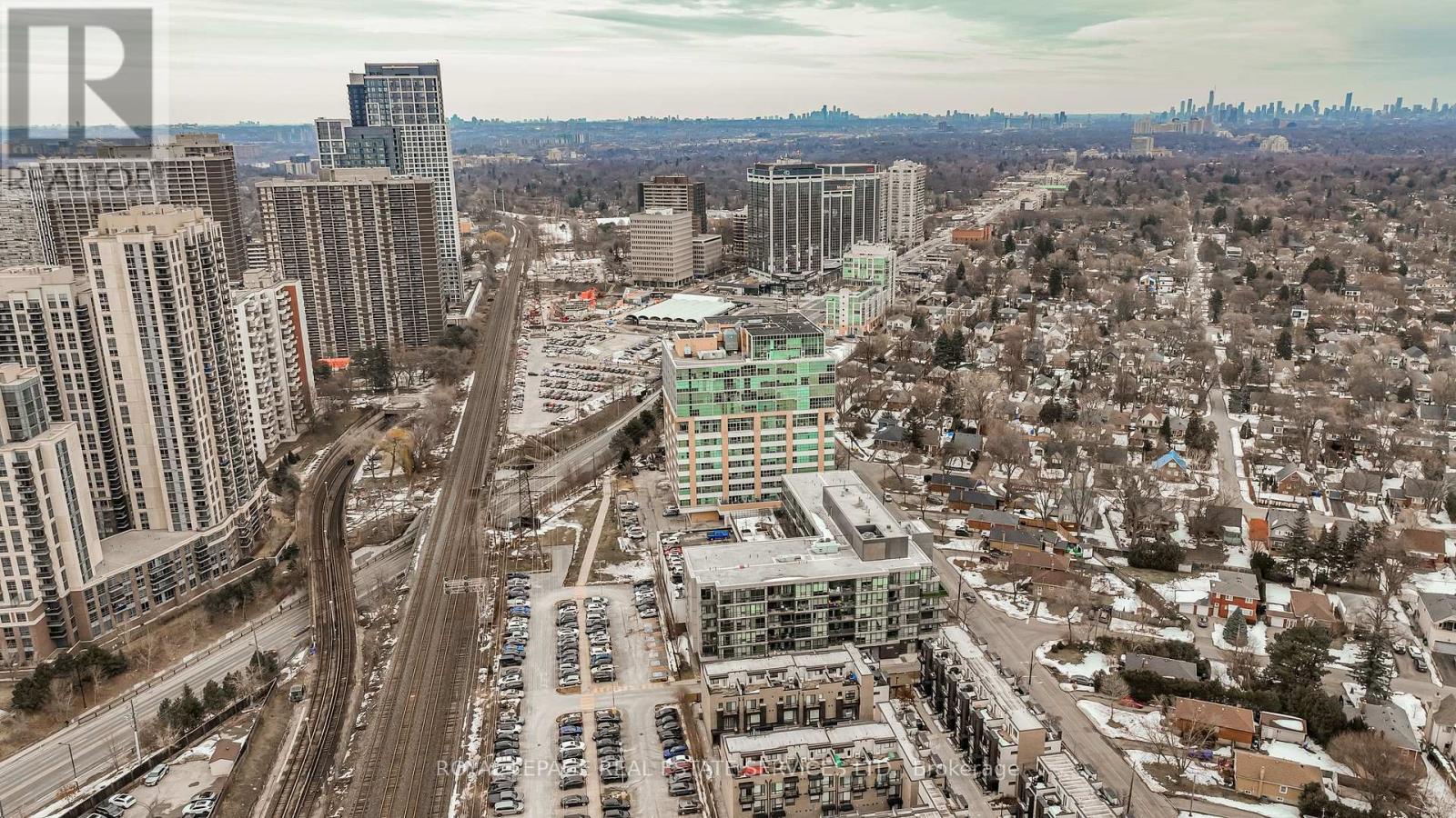 206 - 2 Fieldway Road, Toronto (islington-city Centre West), Ontario