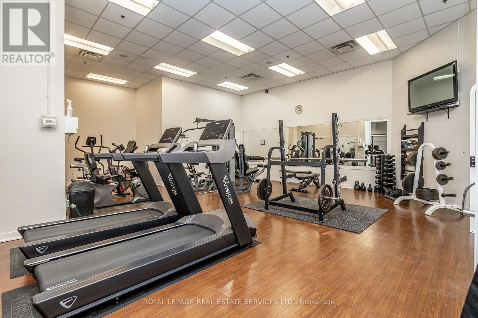 206 - 2 Fieldway Road, Toronto (islington-city Centre West), Ontario