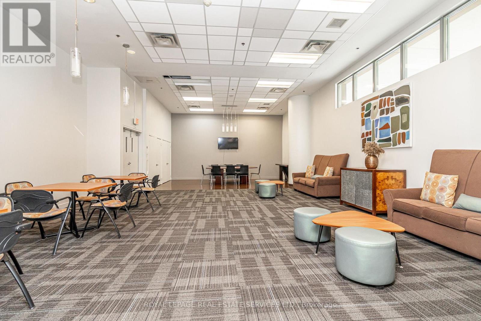 206 - 2 Fieldway Road, Toronto (islington-city Centre West), Ontario