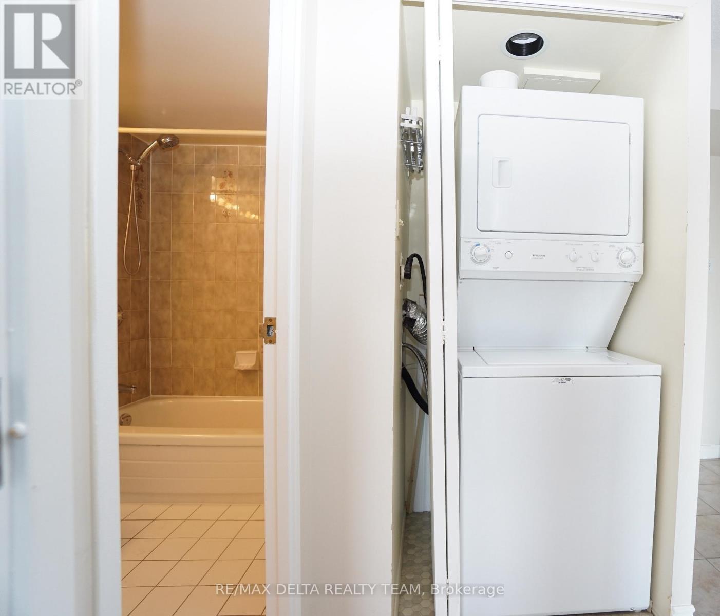 1506 - 545 St Laurent Boulevard, Ottawa, Ontario