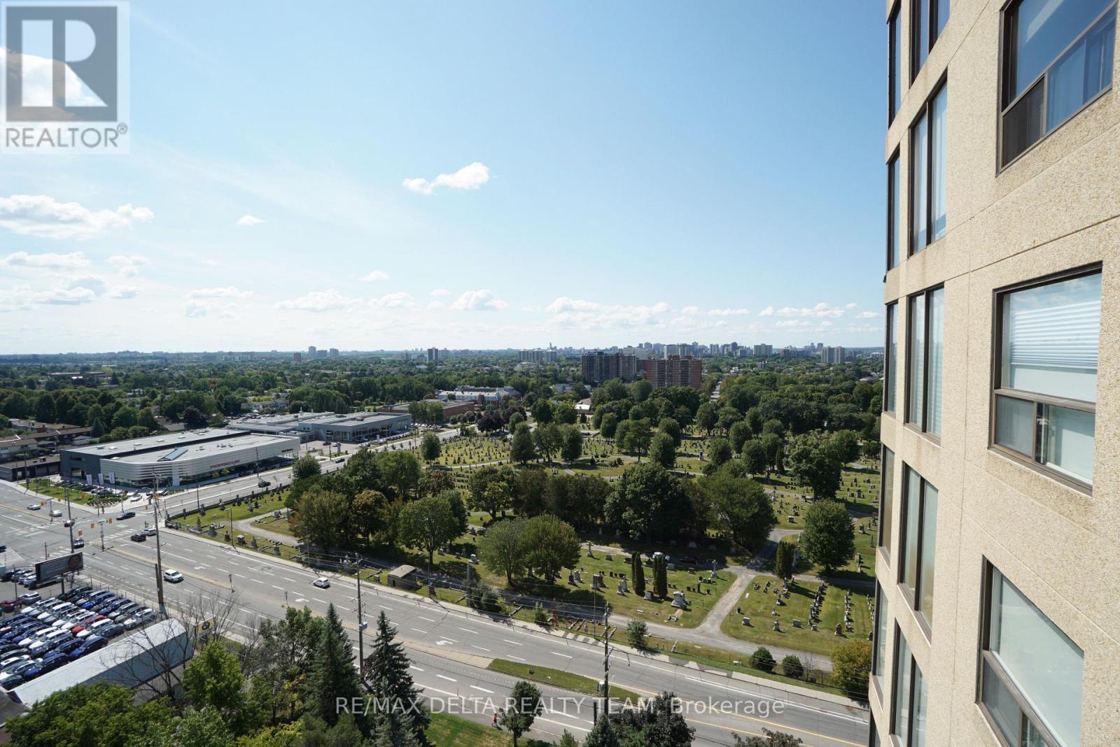 1506 - 545 St Laurent Boulevard, Ottawa, Ontario