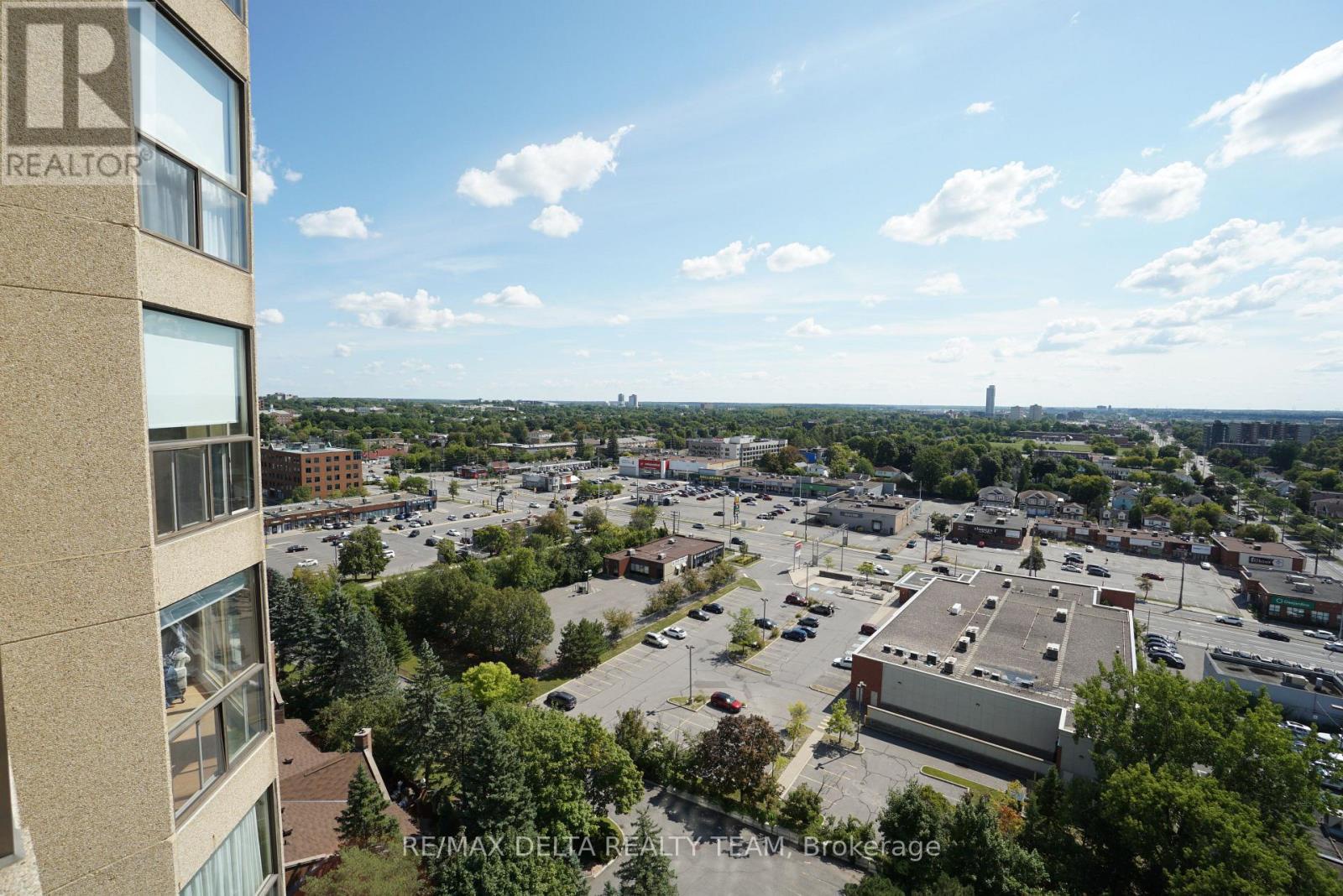 1506 - 545 St Laurent Boulevard, Ottawa, Ontario