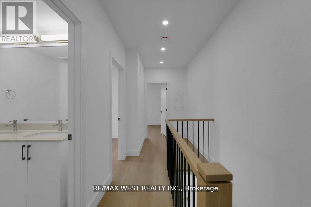 661 Winona Drive, Toronto (oakwood Village), Ontario