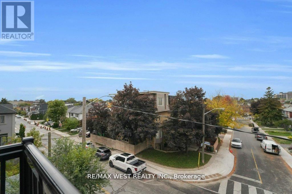 661 Winona Drive, Toronto (oakwood Village), Ontario