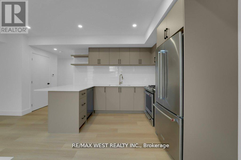 661 Winona Drive, Toronto (oakwood Village), Ontario