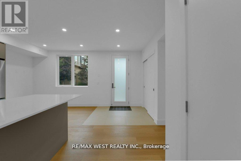 661 Winona Drive, Toronto (oakwood Village), Ontario