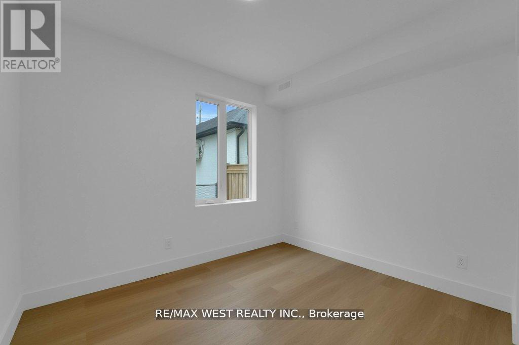 661 Winona Drive, Toronto (oakwood Village), Ontario