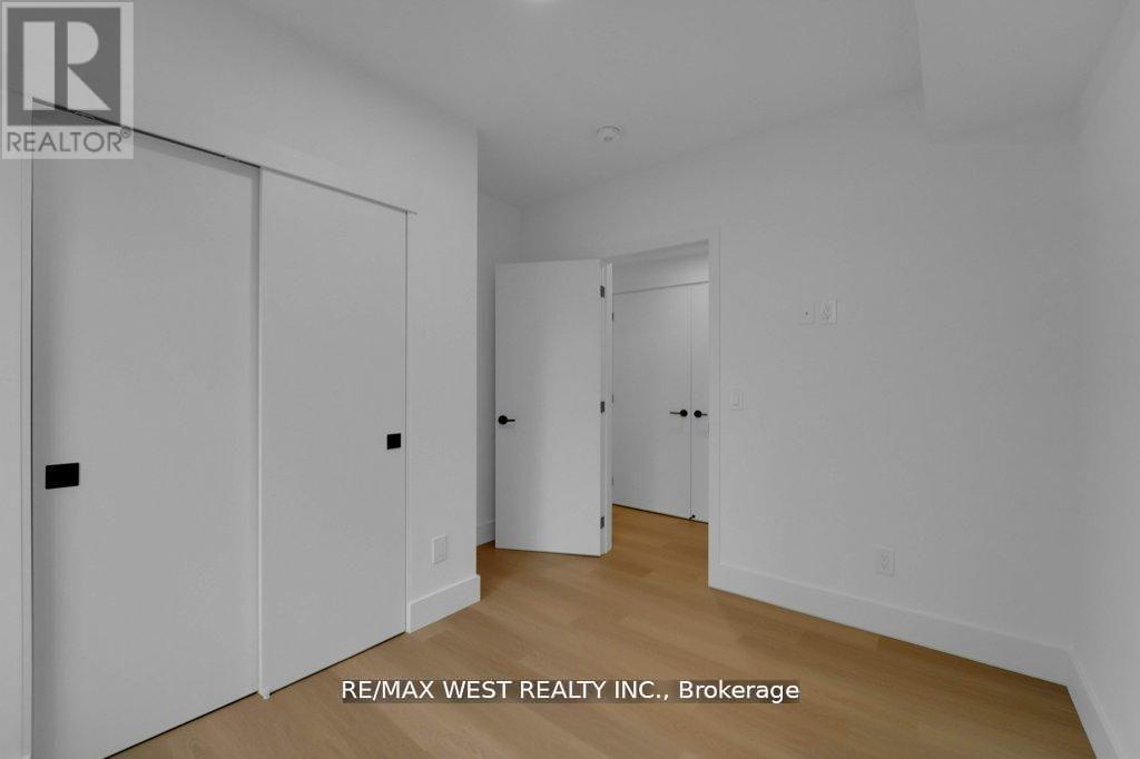 661 Winona Drive, Toronto (oakwood Village), Ontario