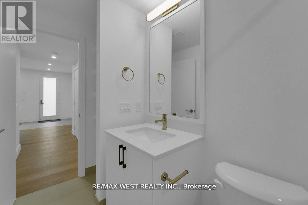 661 Winona Drive, Toronto (oakwood Village), Ontario