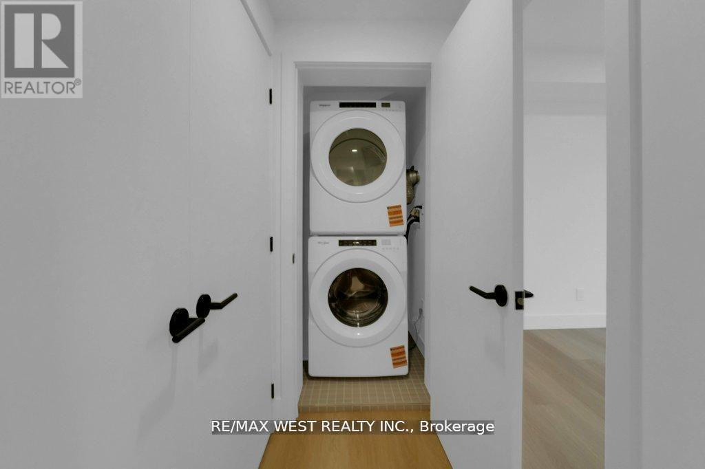 661 Winona Drive, Toronto (oakwood Village), Ontario